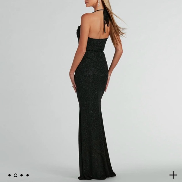 Elegant Black Glitter Evening Dress - Picture 3 of 6